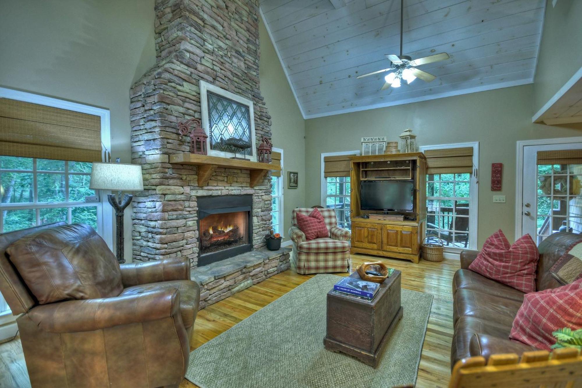 Southern Living Cottage Cozy Up By The Fire Relax On The Porch And Enjoy Peaceful Surroundings Blue Ridge Dış mekan fotoğraf